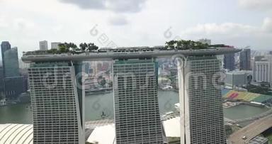 新加坡著名的滨海湾金沙酒店的航拍照片